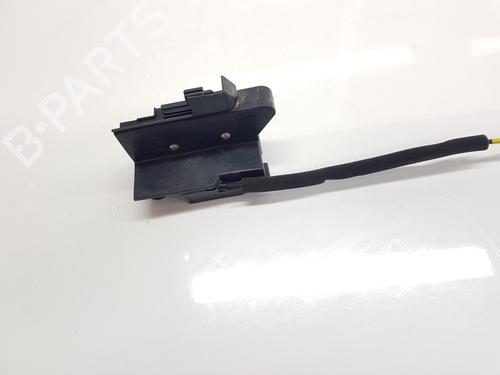 Fechadura trás esquerda Fechadura trás esquerda DACIA DUSTER (PYM_, PYN_) 1.2 TCe 130 (131 hp) 36678741 36678741