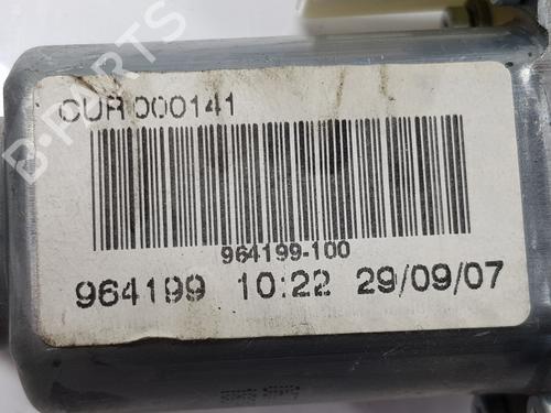 Right front window motor LAND ROVER DISCOVERY III (L319) 2.7 TD 4x4 | BP16550730E20 