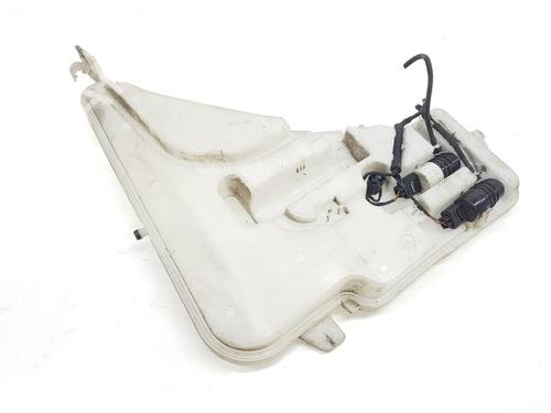 Used Windscreen washer tank Windscreen washer tank 39532983 39532983