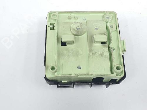 Used Fuse box BMW X3 (E83) xDrive 30 d (218 hp) 5851975