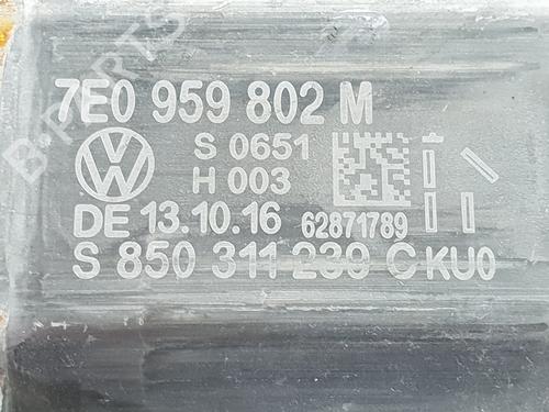 Right front window motor VW TRANSPORTER T6 Van (SGA, SGH, SHA, SHH) 2.0 TDI | BP22567681E20 
