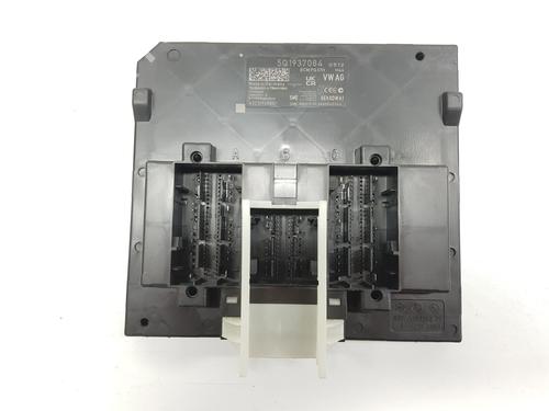 BP31795065M83 main image