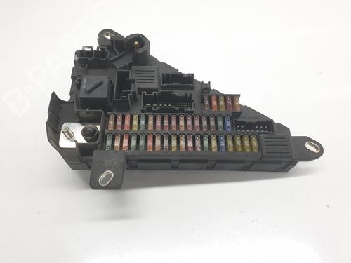 Used Fuse box BMW 5 (E60) 520 d (163 hp) 20338733