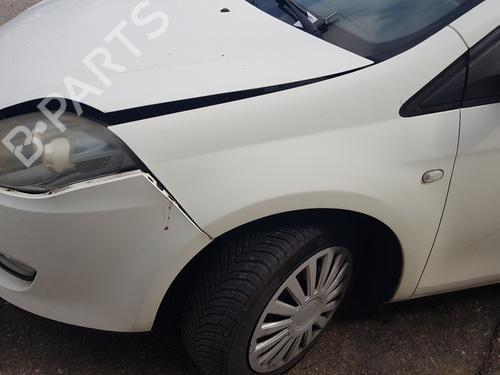 Right front fog light FIAT BRAVO II (198_) 1.6 D Multijet (198AXH1B) | BP30731579C31 