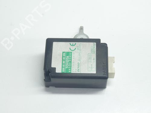 Used Electronic module LEXUS IS II (_E2_) 220d (ALE20) (177 hp) 23275476