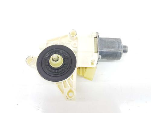 Used Left front window motor MERCEDES-BENZ GLK-CLASS (X204) 320 CDI 4-matic (204.983) (224 hp) 6898231