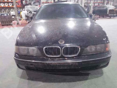 BMW 5 (E39)  528 i  37214