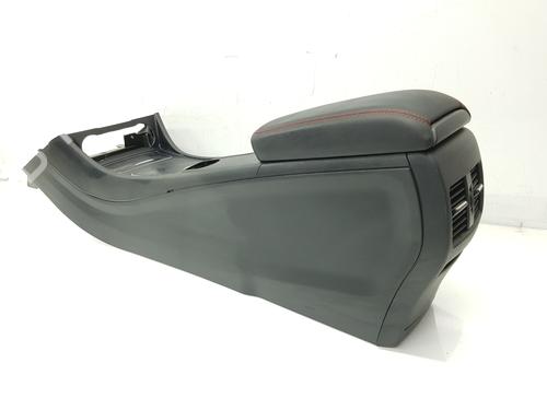 Armrest / Center console MERCEDES-BENZ GLA-CLASS (X156) GLA 180 (156.942) | BP22408062I20 