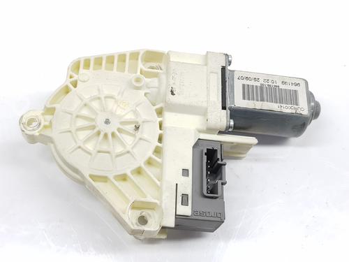 Right front window motor LAND ROVER DISCOVERY III (L319) 2.7 TD 4x4 | BP16550730E20 