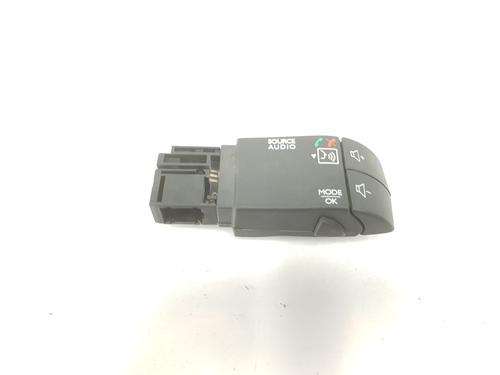 Used Steering wheel controls RENAULT TRAFIC II Platform/Chassis (EL) 2.0 (EL0A) (120 hp) 11858805