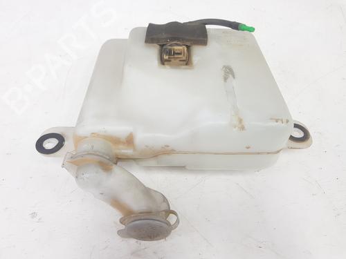 Used Windscreen washer tank TOYOTA LAND CRUISER 90 (_J9_) 3.0 TD (KZJ90_, KZJ95_, KZJ90R, KZJ95R, KZJ90W, KZJ95W) (125 hp) 13574221