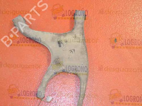 Brazo Suspension trasero izquierdo AUDI A4 B8 (8K2) 2.0 TDI (143 hp) 2218430