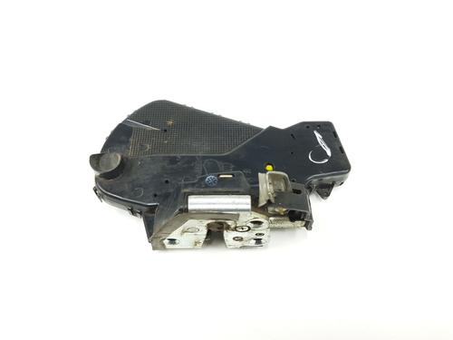 Used Tailgate lock TOYOTA RAV 4 III (_A3_) 2.2 D 4WD (ALA30_, ALA30R) (136 hp) 23844054