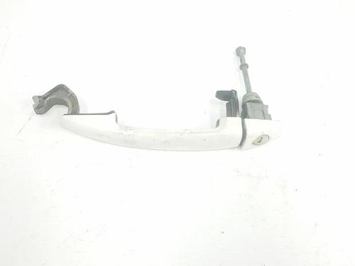 Used Front left exterior door handle Front left exterior door handle PEUGEOT 308 I (4A_, 4C_) 1.6 HDi (90 hp) 6214650 6214650