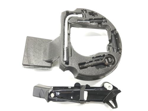 Used Jack Kit AUDI A6 C7 (4G2, 4GC) 2.0 TDI (190 hp) 31671347