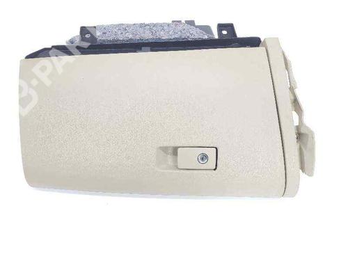Used Glove box Glove box VOLVO S60 II (134) D5 (215 hp) 7041738 7041738