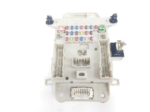 Fuse box TOYOTA RAV 4 II (_A2_) 2.0 4WD (ACA21, ACA20) | BP31593519E1 