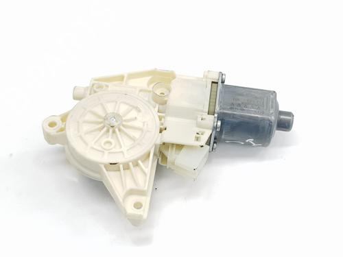 Used Left front window motor MERCEDES-BENZ GLA-CLASS (X156) GLA 200 CDI / d (156.908) (136 hp) 20198301