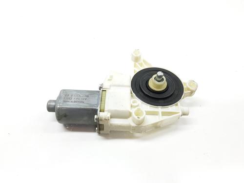 Used Right front window motor MERCEDES-BENZ V-CLASS (W447) V 250 BlueTEC / d (447.811, 447.813, 447.815) (190 hp) 18098443