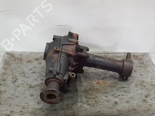 Pont avant TOYOTA LAND CRUISER 90 (_J9_) 3.0 TD (KZJ90_, KZJ95_, KZJ90R, KZJ95R, KZJ90W, KZJ95W) (125 hp) 30733143