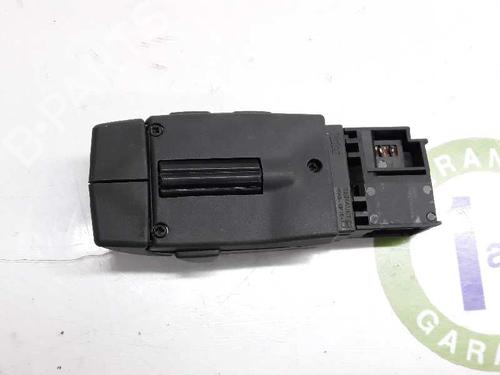 Steering wheel controls RENAULT CLIO IV (BH_) 1.5 dCi 75 | BP5091969E15 
