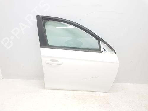 Used Right front door OPEL CORSA F (P2JO) 1.2 (68) (101 hp) 31909390