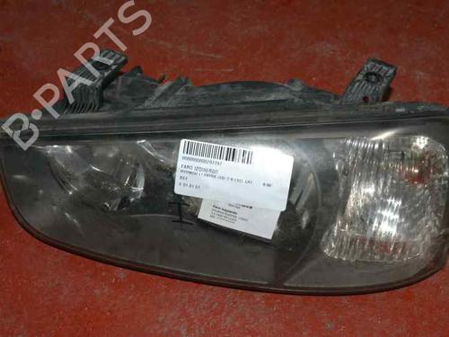 Used Left headlight HYUNDAI ELANTRA III (XD) 2.0 CRDi (113 hp) 1211112
