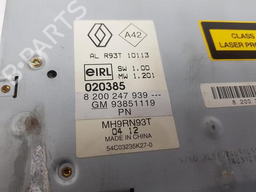 Radio RENAULT TRAFIC II Bus (JL) 2.5 dCi 145 (JL0J) | BP8423332E6 