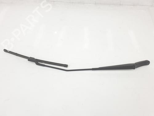 Used Front windshield wiper arm SEAT IBIZA V (KJ1, KJG) 1.0 TSI (95 hp) 13330303