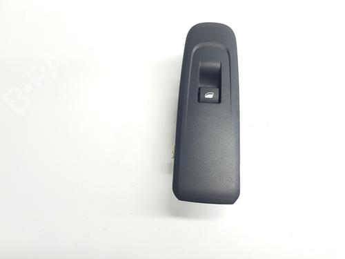 Used Right front window switch FIAT DOBLO Box Body/MPV (510_, 511_) E-Doblo (136 hp) 33046701