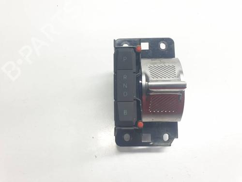Used Gear lever Gear lever PEUGEOT 3008 II SUV (MC_, MR_, MJ_, M4_) Hybrid 180 (M4DGLU) (179 hp) 40155599 40155599