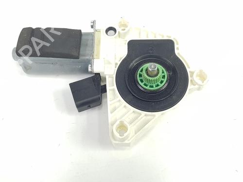 Right front window motor MERCEDES-BENZ CLA Coupe (C117) CLA 220 CDI / d (117.303) | BP13931957E20 