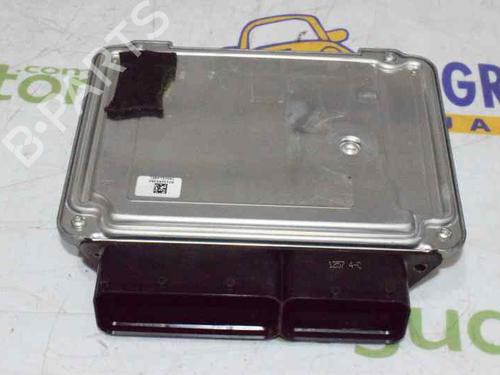 Engine control unit (ECU) VW GOLF V (1K1) 1.9 TDI | BP782650M57 