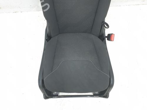 Sæde højre fortil FORD TRANSIT COURIER B460 Box Body/MPV  | BP32112324C16 