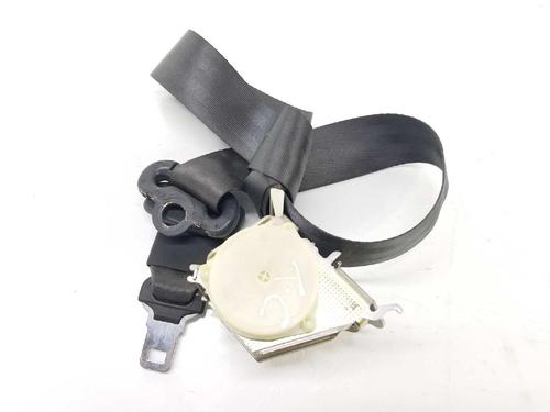 Used Rear center seatbelt RENAULT CLIO III (BR0/1, CR0/1) 1.5 dCi (C/BR0G, C/BR1G) (68 hp) 8745793