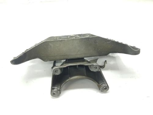 Used Gearbox mount BMW 5 (F10) 530 d (245 hp) 17451696