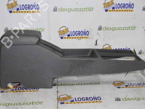 Used Armrest / Center console FORD MAVERICK (UDS, UNS) 2.7 TD (100 hp) 7893966