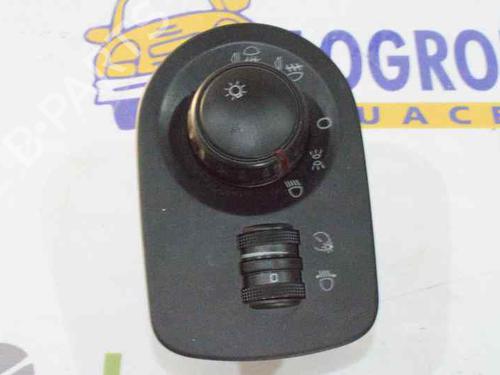Used Headlight switch SEAT LEON (1P1) 2.0 TDI (170 hp) 1363071