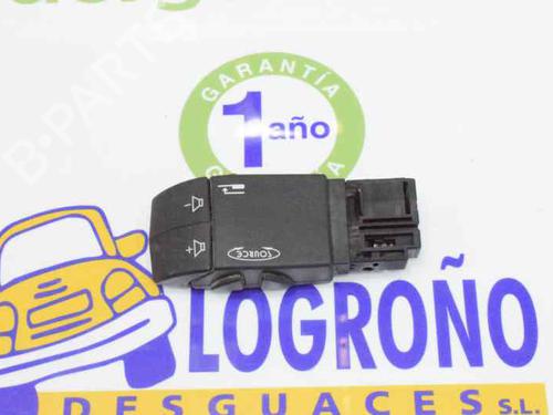 Steering wheel controls NISSAN PRIMASTAR Van (X83) 2.0 dCi 115 | BP1976477E15 