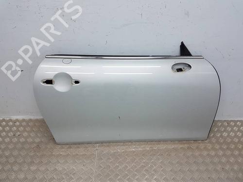 Used Right front door Right front door 38472640 38472640