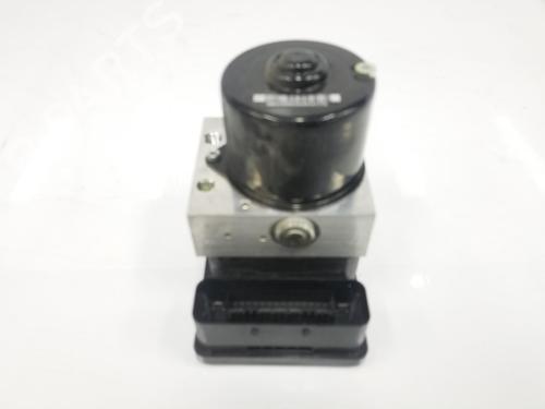 Used ABS pump BMW 3 (E90) 318 d (143 hp) 8848159