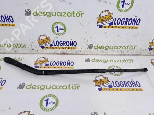 Used Front windshield wiper arm MERCEDES-BENZ CLC-CLASS (CL203) CLC 200 CDI (203.707) (122 hp) 7895261
