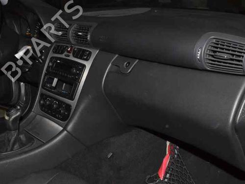 Left front steering knuckle MERCEDES-BENZ C-CLASS Coupe (CL203) C 180 Kompressor (203.746) | BP15045554M25 
