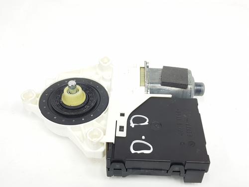 right-front-window-motor-audi-a3-sportback-8pa-2004-2005-2006-2007-2008-2009-2010-2011-2012-2013-2014-2015-31591388 main image