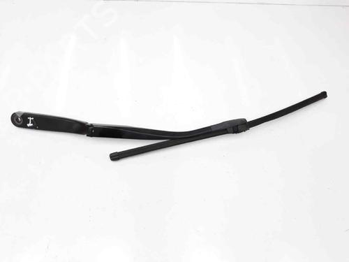 Used Front windshield wiper arm BMW 5 (F10) 520 d (184 hp) 5657487