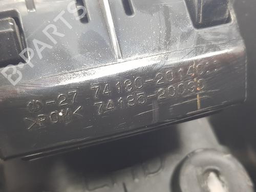 Armrest / Center console TOYOTA RAV 4 II (_A2_) 2.0 4WD (ACA21, ACA20) | BP31593546I20 