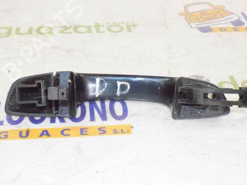 Used Front right exterior door handle VW GOLF VI (5K1) 1.6 TDI (105 hp) 1636579