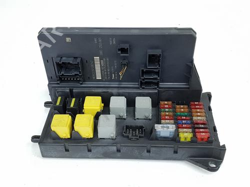 Used Fuse box Fuse box MERCEDES-BENZ SPRINTER 3,5-t Van (B907, B910) 319 CDI RWD (907.633, 907.635, 907.637) (190 hp) 34381040 34381040