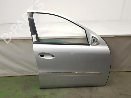 Used Right front door MERCEDES-BENZ M-CLASS (W164) ML 320 CDI 4-matic (164.122) (224 hp) 8382437