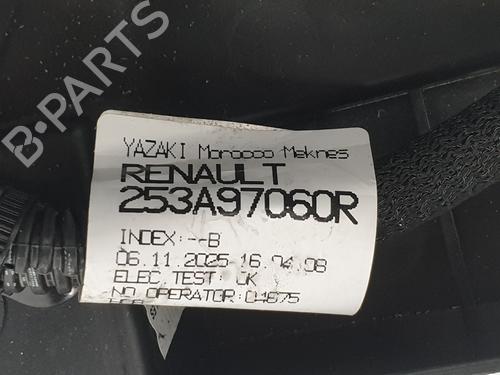 Front bumper RENAULT SCENIC E-TECH PHASE I EV60 | BP37023537C7 - Image 5